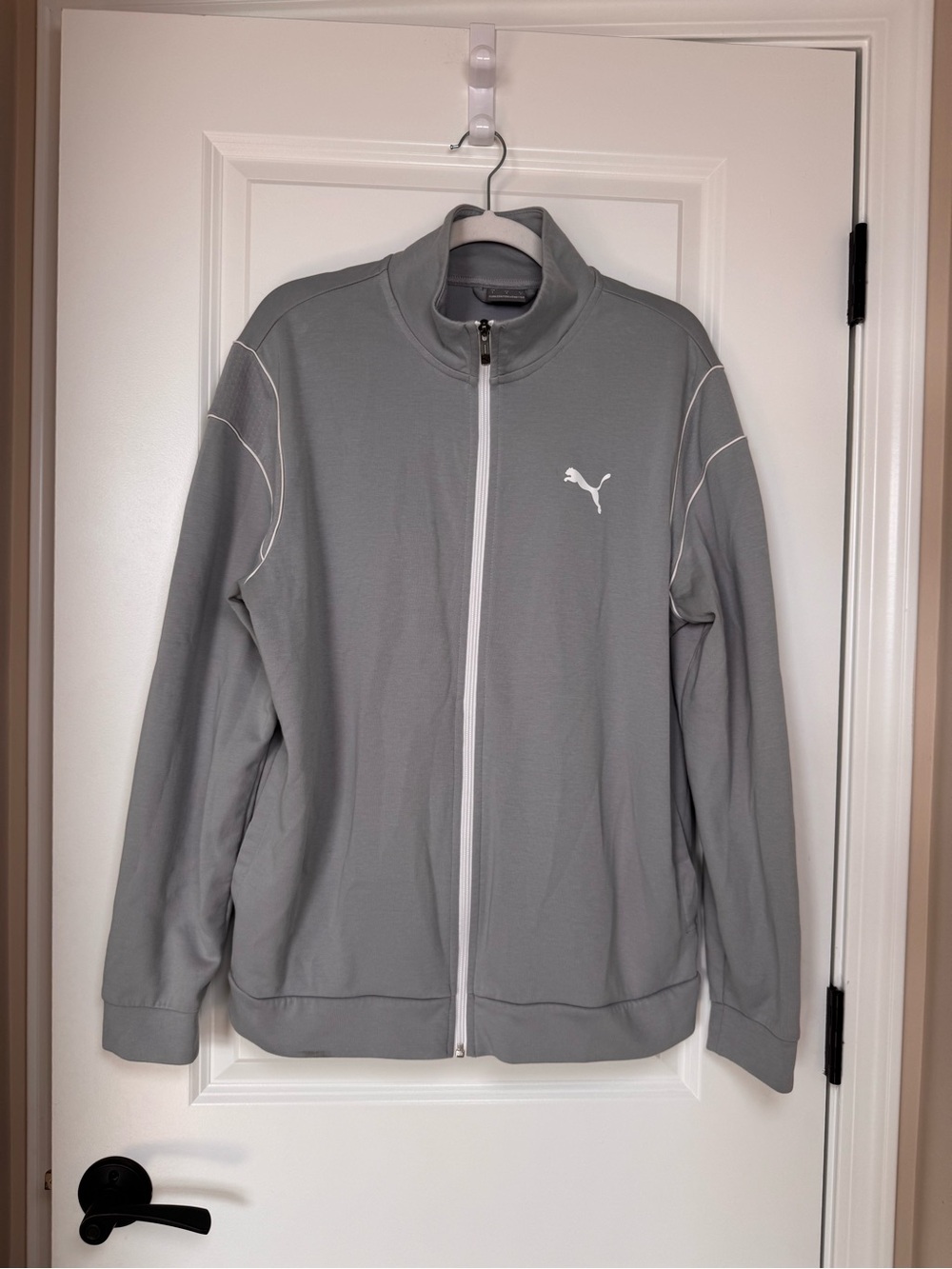 Puma Men’s Light Gray Full-Zip Bomber Jacket